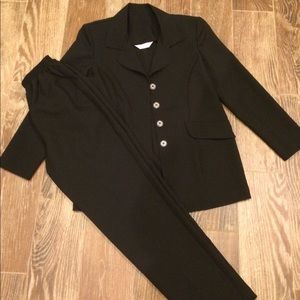 Black Sm petite pantsuit light pant suit women